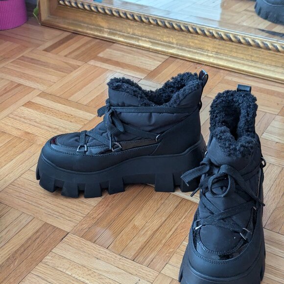 Ali Sherpa Bootie 7M - Circus by Sam Edelman - Picture 2 of 2